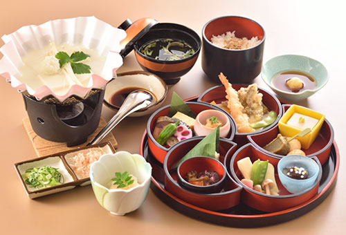 湯どうふ御膳 西京極